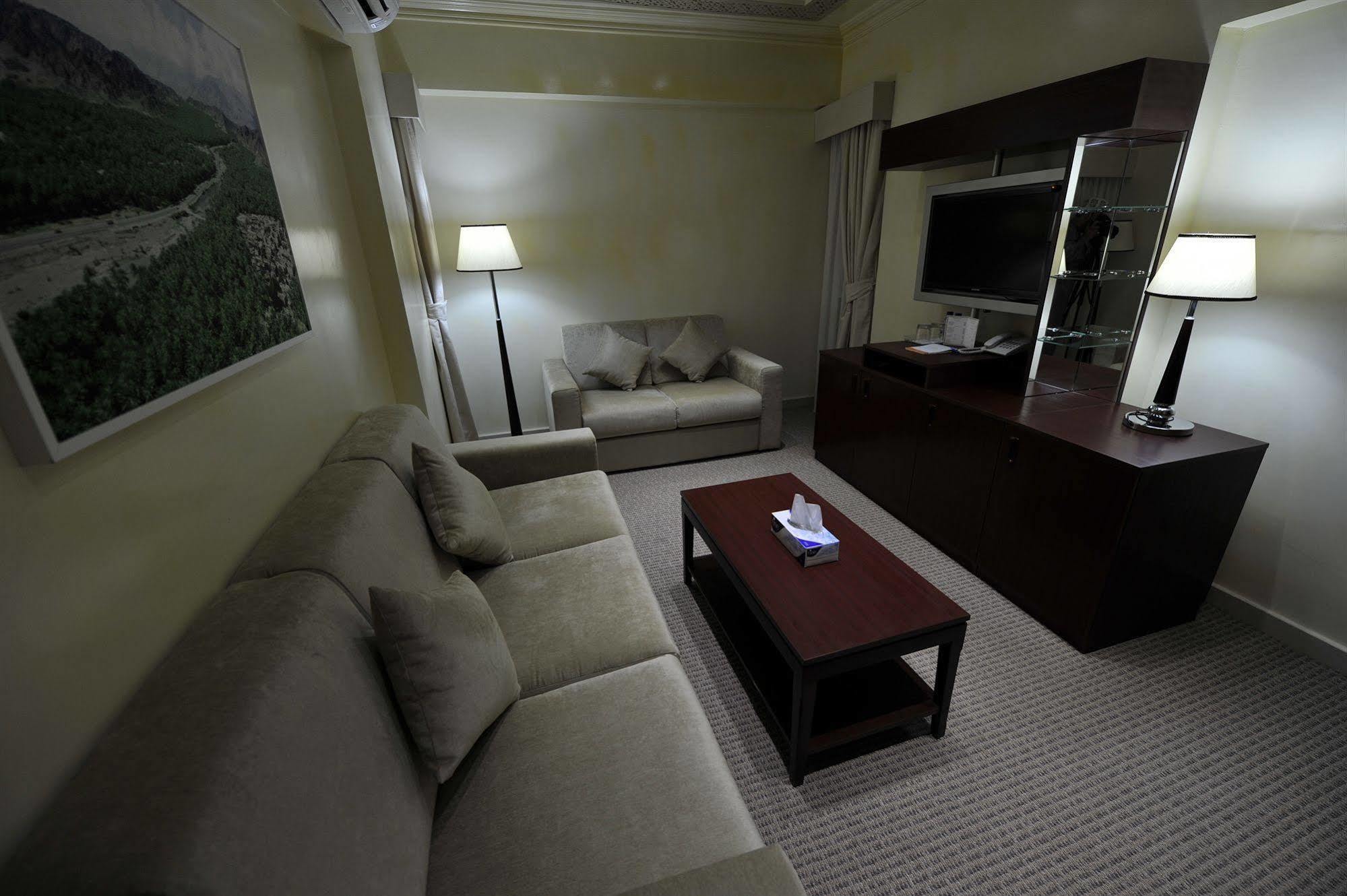 Oman Palm Hotel Suites Mascate Extérieur photo